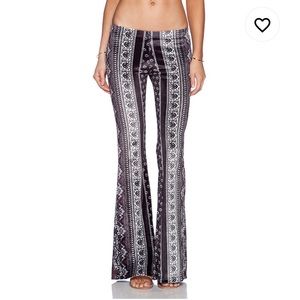 RARE Novella Royale Velvet Janis Bells